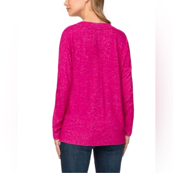 Buffalo Ladies' Cozy V-Neck Long Sleeve Top - Picture 3 of 8